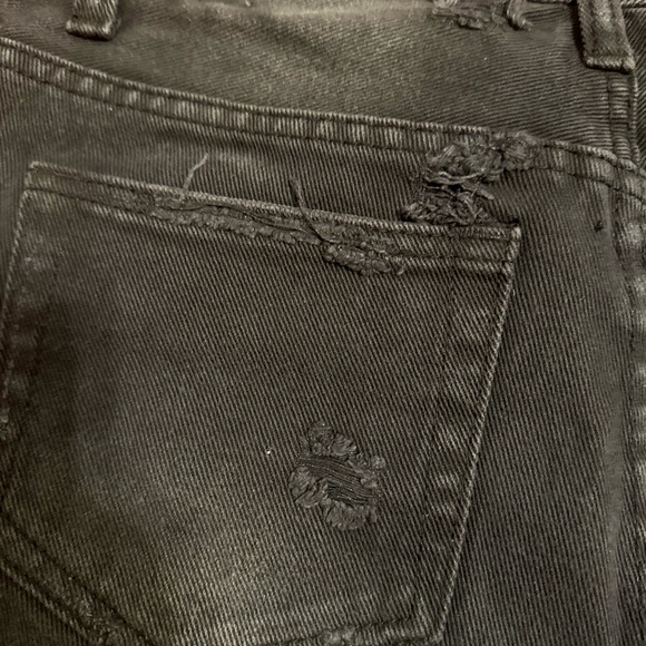 UNIF distressed black high waisted shorts size 27 - Picture 7 of 7